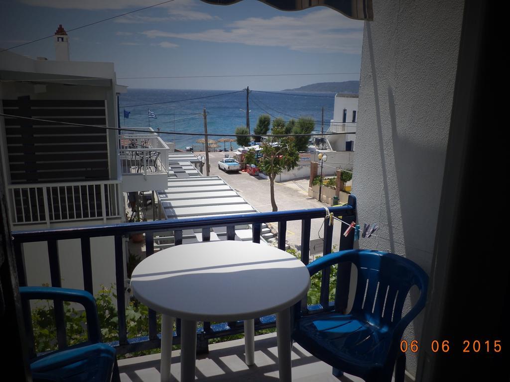 To Kamari Appartement Paralia Agias Foteinis Kamer foto
