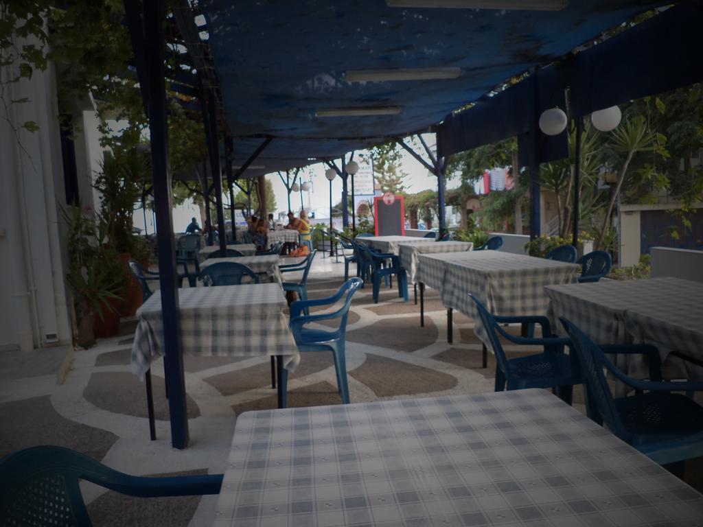 To Kamari Appartement Paralia Agias Foteinis Buitenkant foto
