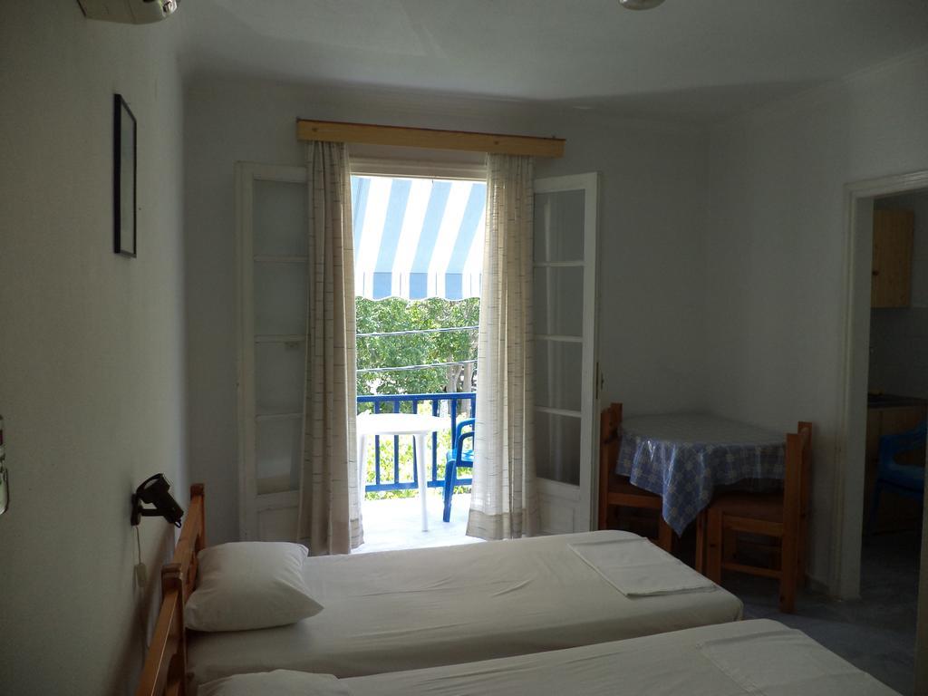 To Kamari Appartement Paralia Agias Foteinis Kamer foto