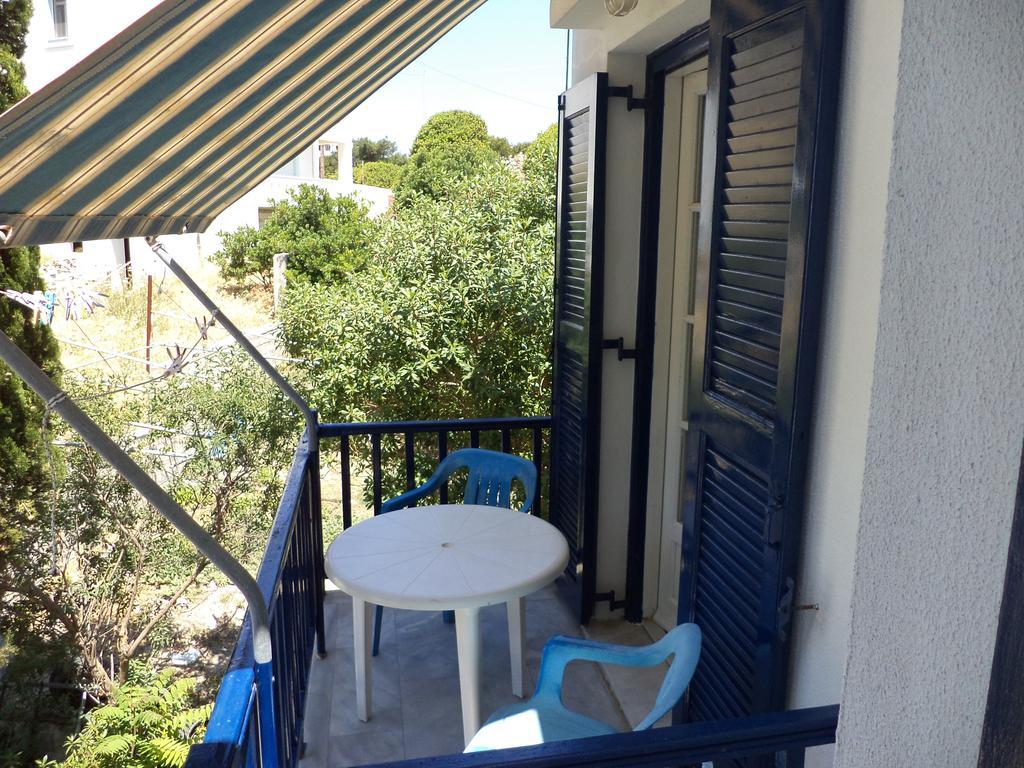 To Kamari Appartement Paralia Agias Foteinis Kamer foto