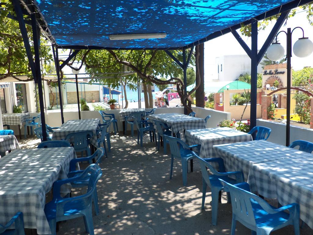 To Kamari Appartement Paralia Agias Foteinis Buitenkant foto