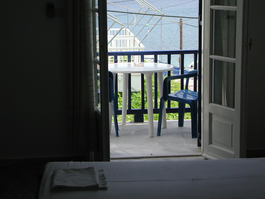 To Kamari Appartement Paralia Agias Foteinis Kamer foto
