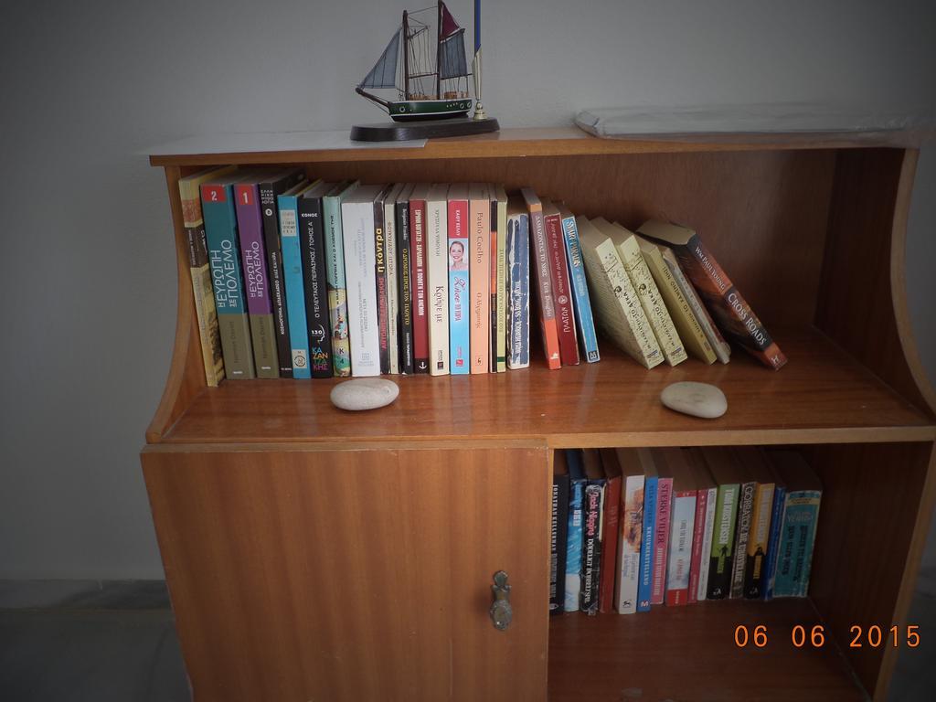 To Kamari Appartement Paralia Agias Foteinis Buitenkant foto