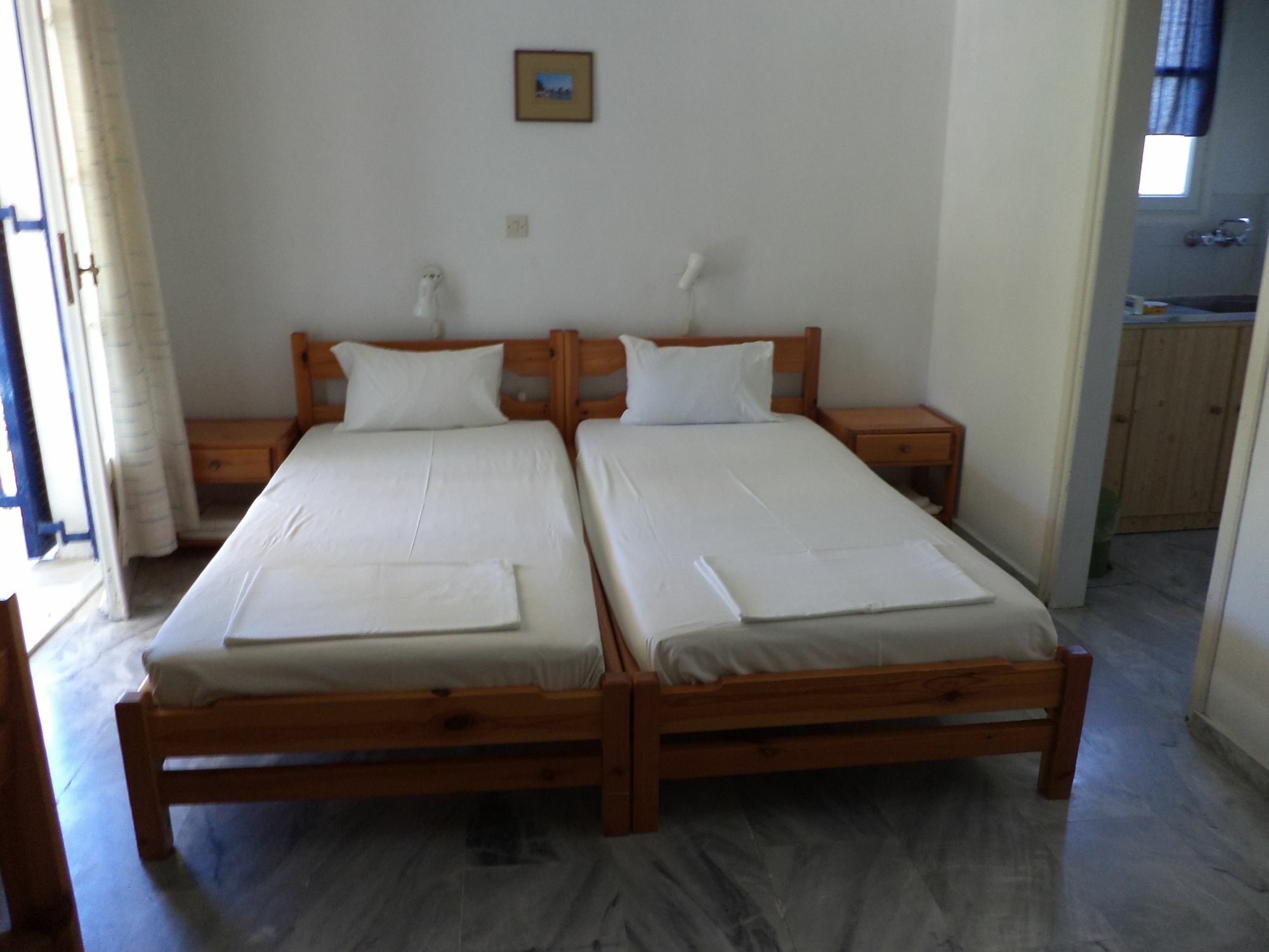 To Kamari Appartement Paralia Agias Foteinis Buitenkant foto